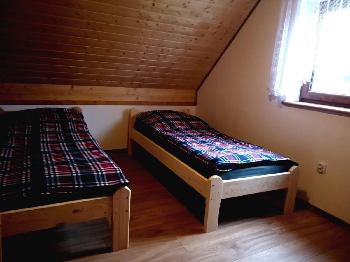 Domki W Bieszczadzkiej Dolinie Ustrzyki Dolne Exterior foto