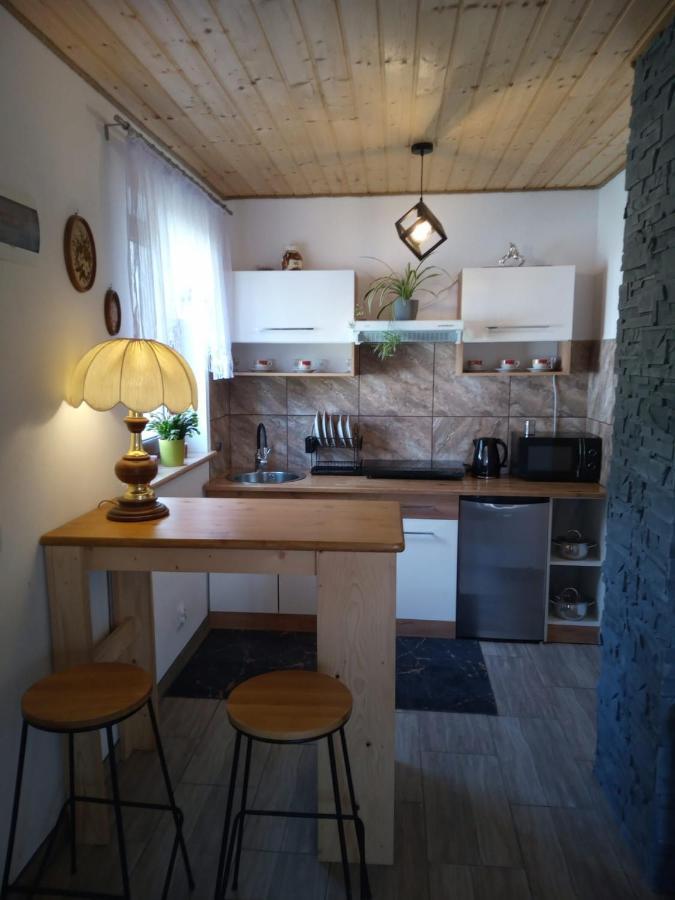 Domki W Bieszczadzkiej Dolinie Ustrzyki Dolne Exterior foto