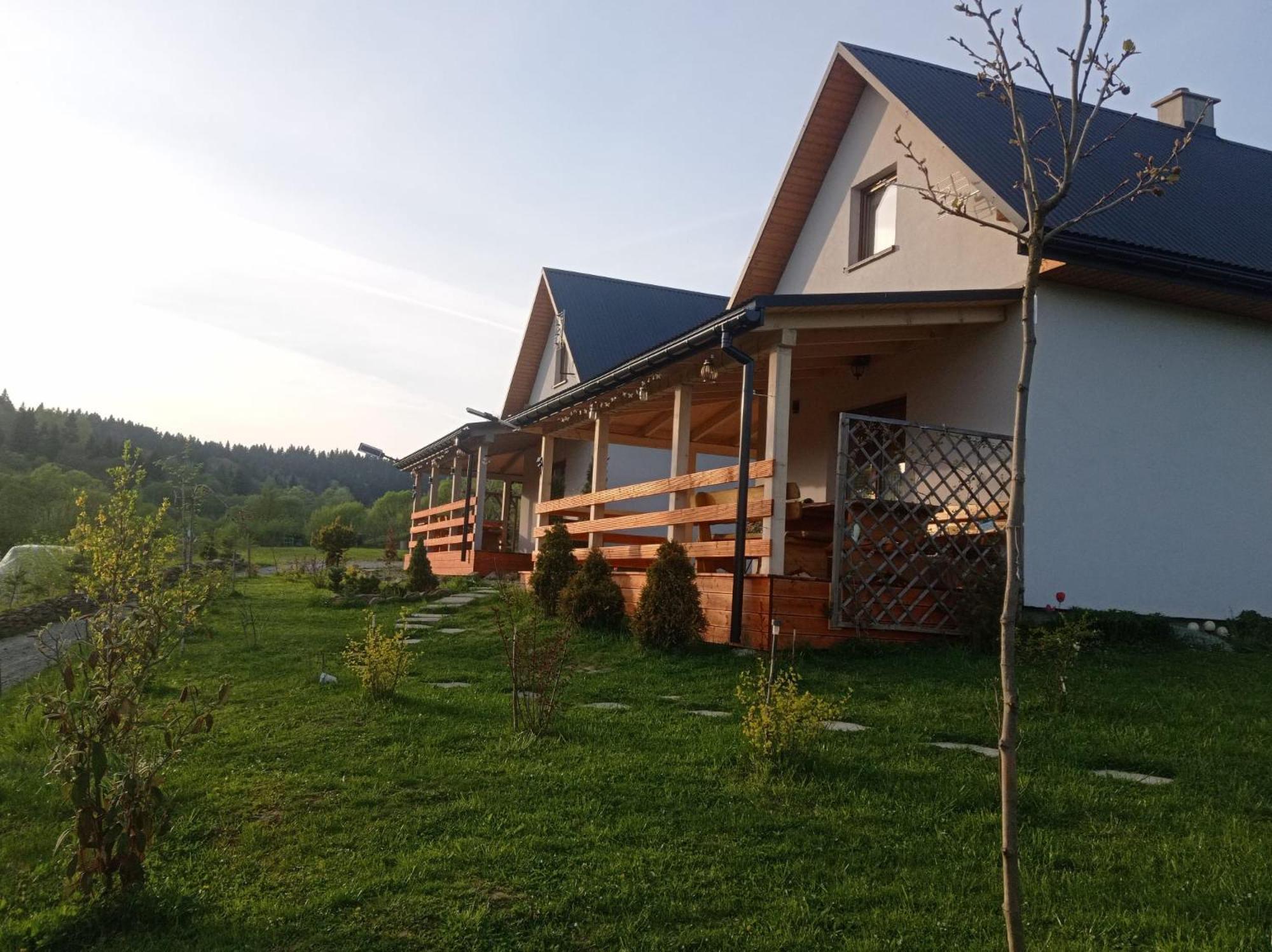 Domki W Bieszczadzkiej Dolinie Ustrzyki Dolne Exterior foto